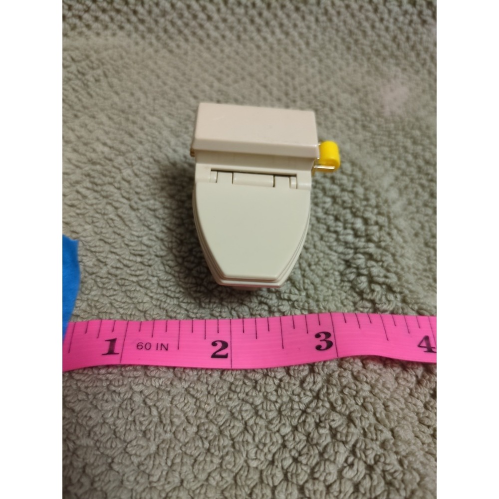 Vintage TOMY Dollhouse Furniture Smaller Homes Toilet Bathroom